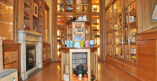 tea and teapot shop